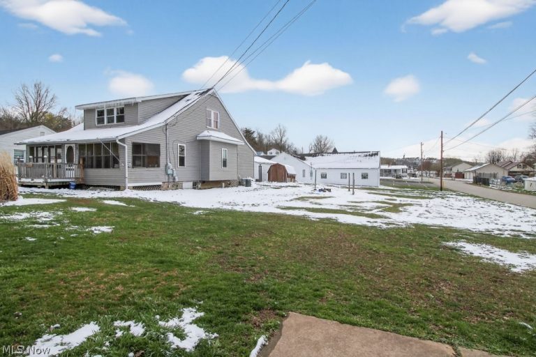 4420 14th Avenue, Parkersburg, WV - Photo 2