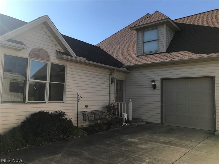 6456 S Rim Circle, Valley City, OH, 44280