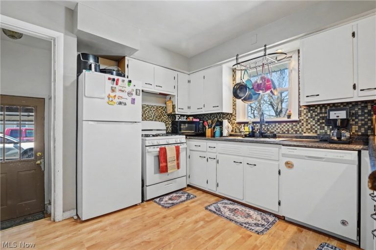 1926 Brandon Avenue, Youngstown, OH - Photo 4