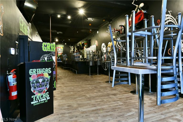 24 Phelps Street, Youngstown, OH - Photo 8