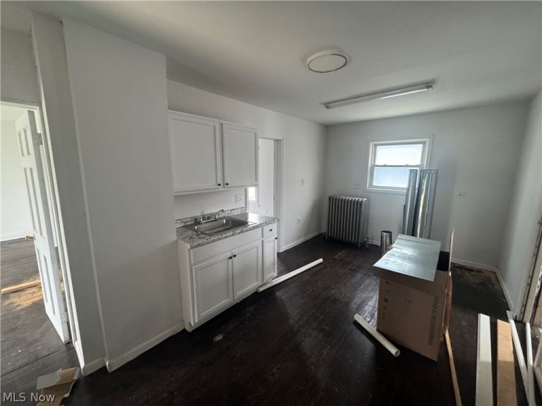 433 156th Street, Cleveland, OH - Photo 4