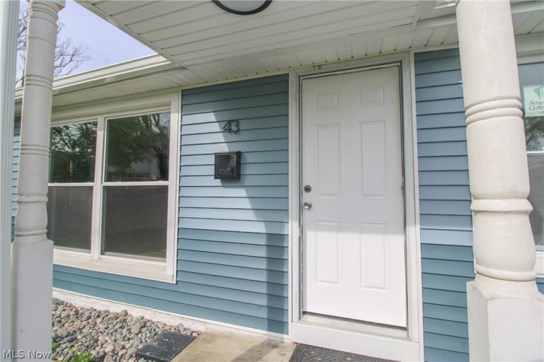 43 Washington Street, East Palestine, OH - Photo 3