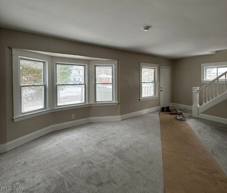 16902 Langly Avenue, Cleveland, OH - Photo 6