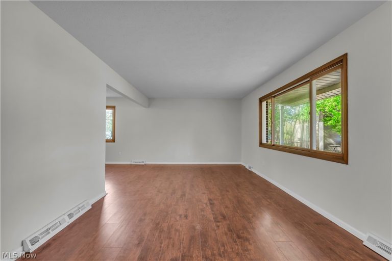 2540 Charney Road, University Heights, OH - Photo 8