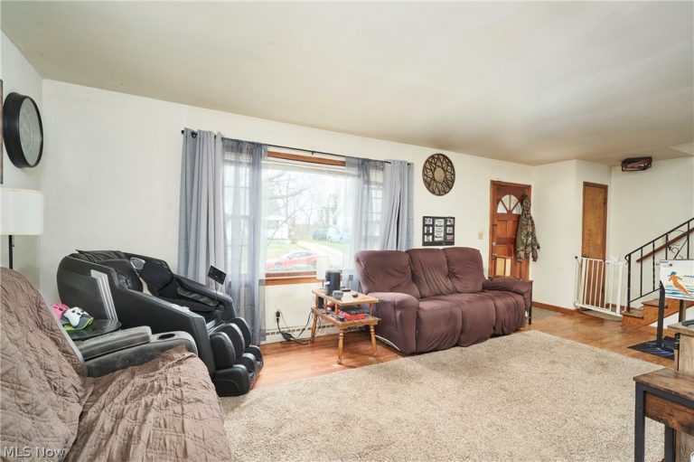 341 Lookout Avenue, Akron, OH - Photo 8