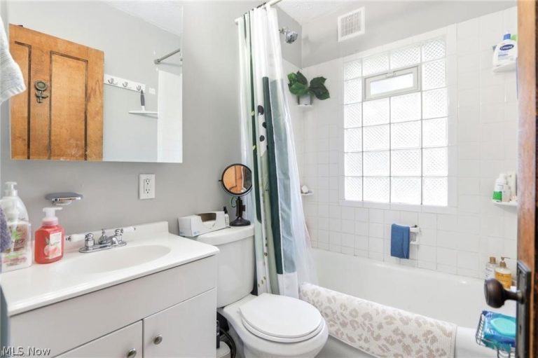 3319 111th Street, Cleveland, OH - Photo 4