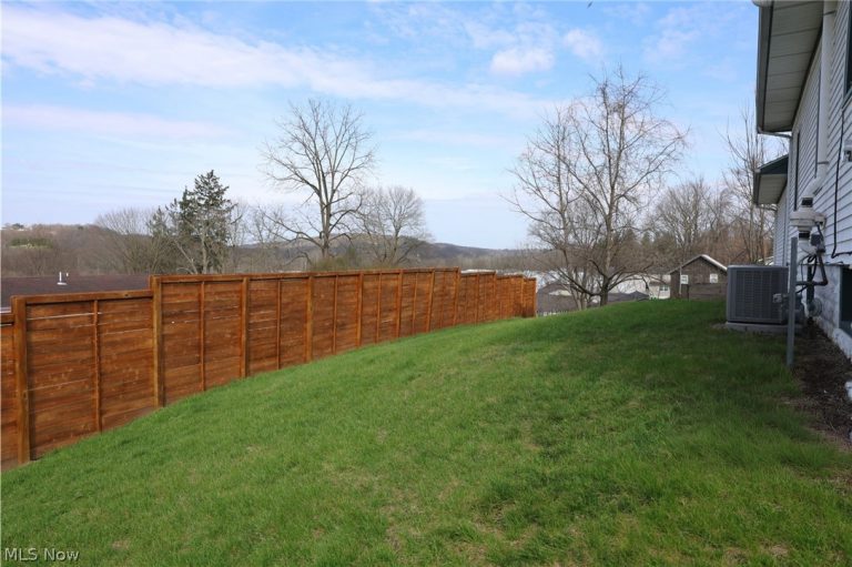 662 Monroe Street, Millersburg, OH - Photo 8