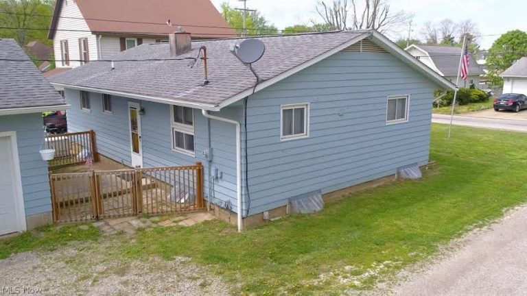 179 Grover Street, Killbuck, OH - Photo 4
