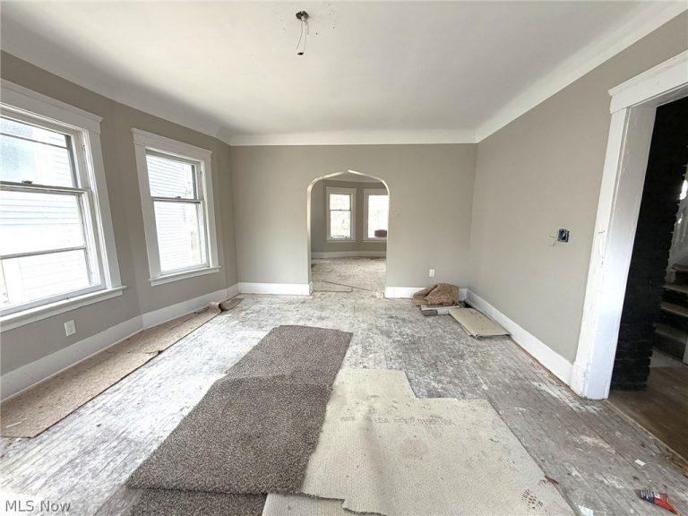 10712 Grantwood Avenue, Cleveland, OH - Photo 8