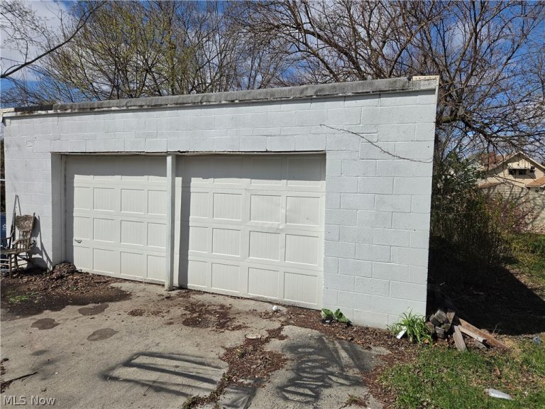 491 5th Street, Struthers, OH - Photo 2