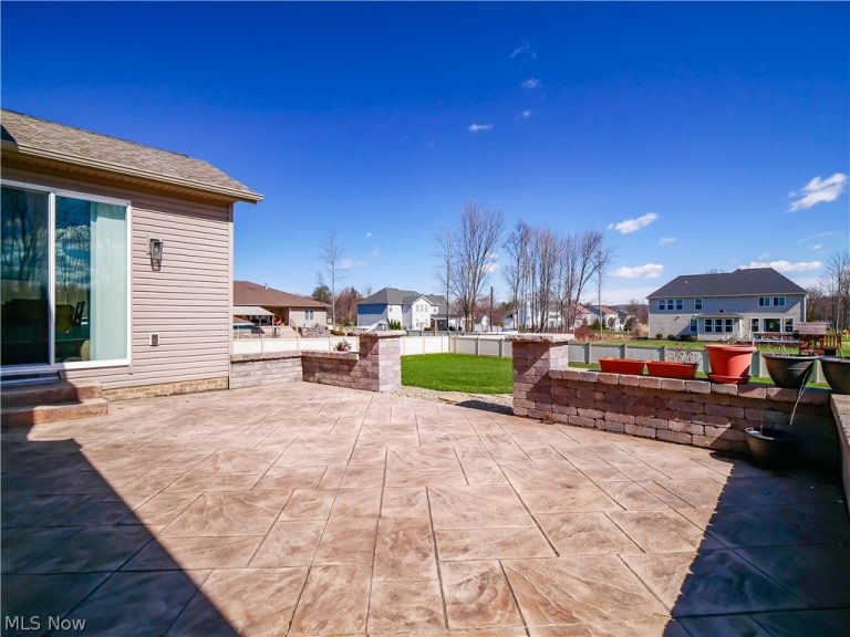 11005 Chippewa Path, North Royalton, OH - Photo 6