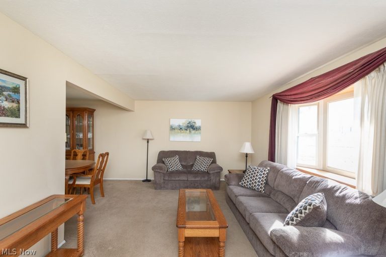 3289 Twain Circle, Brunswick, OH - Photo 6