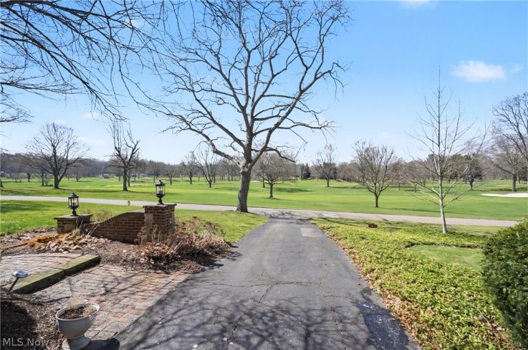 131 Wheaton Road, Akron, OH - Photo 4