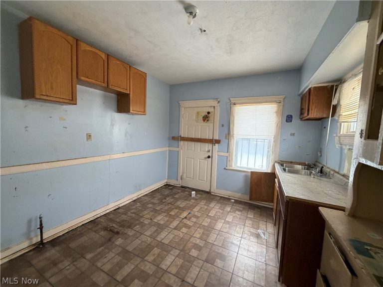 3388 128 Street, Cleveland, OH - Photo 4