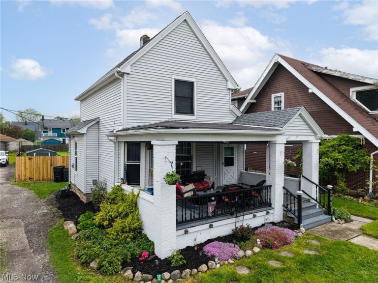 209 Gulf Road, Elyria, OH, 44035