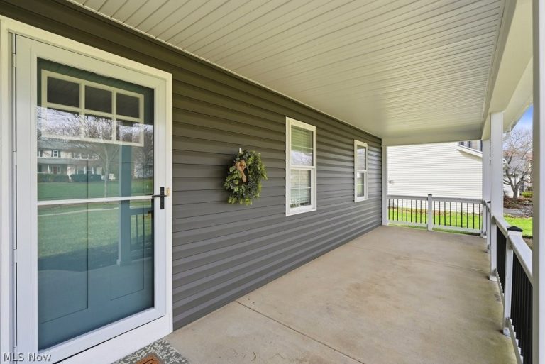2340 Sandalwood Drive, Twinsburg, OH - Photo 3