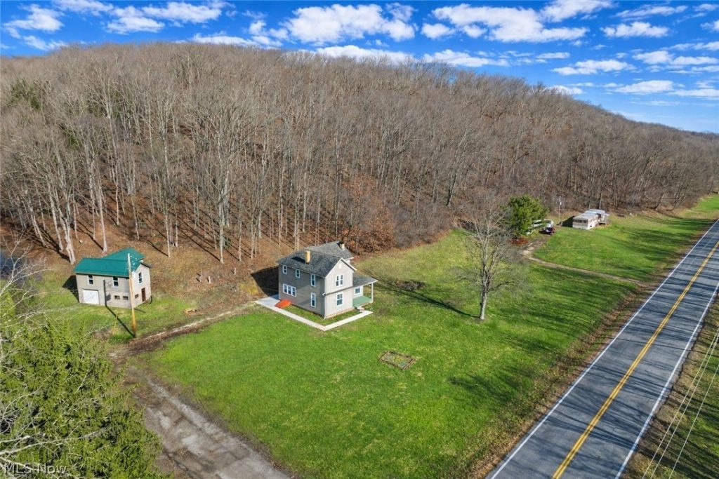 2994 State Route 524, Bergholz, OH