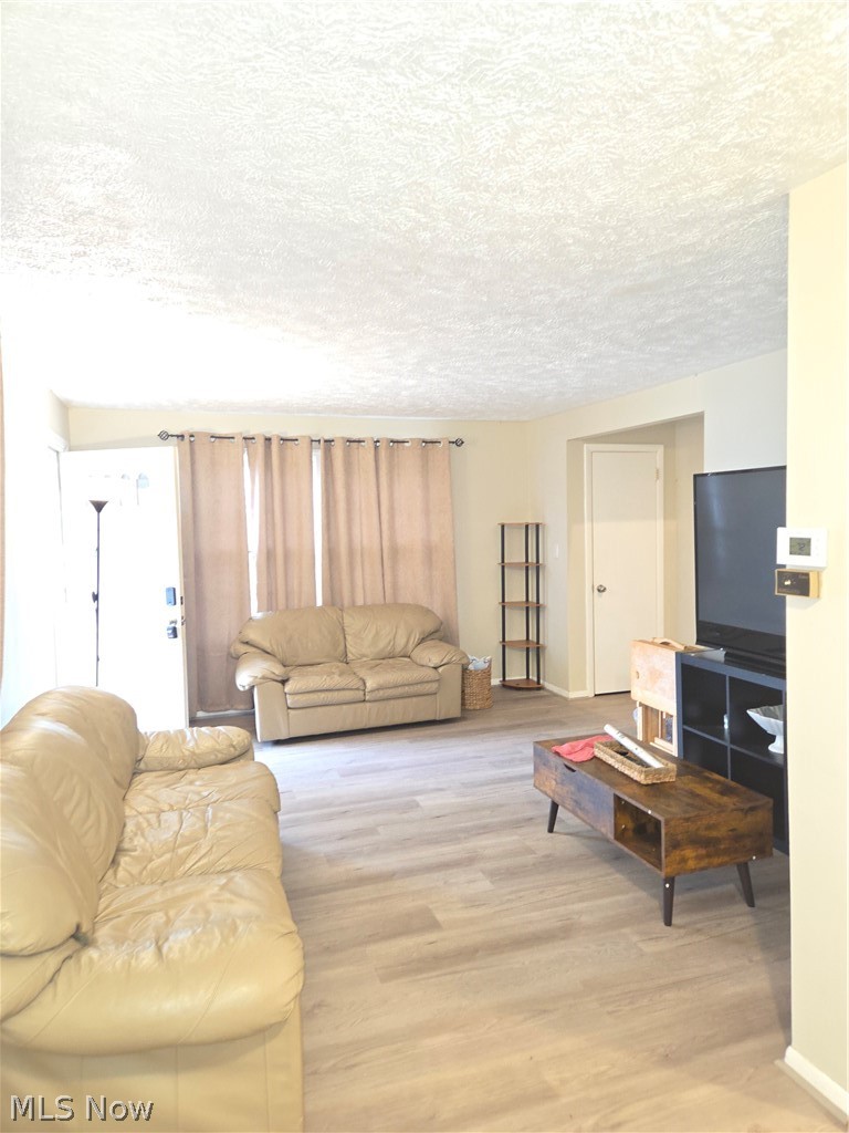 21711 Lake Shore Boulevard, Euclid, OH - Photo 2