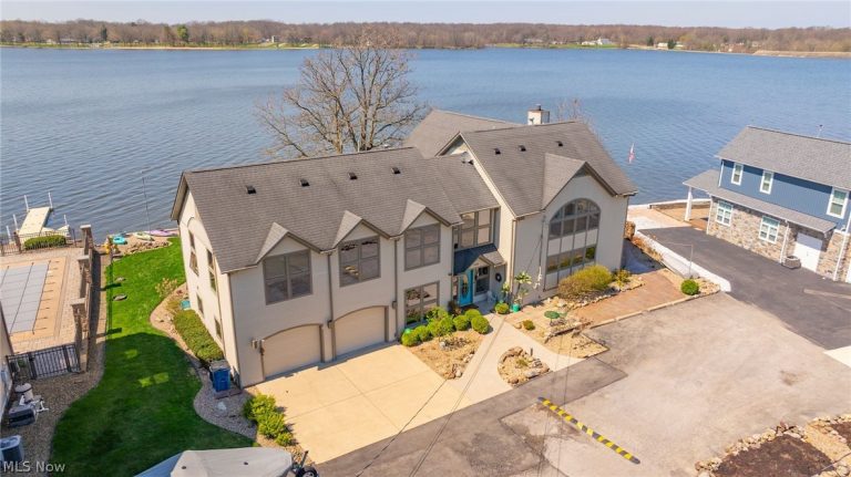 2154 River Road, Lake Milton, OH - Photo 4