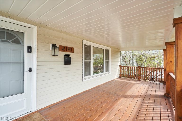 2111 Wascana Avenue, Lakewood, OH - Photo 4