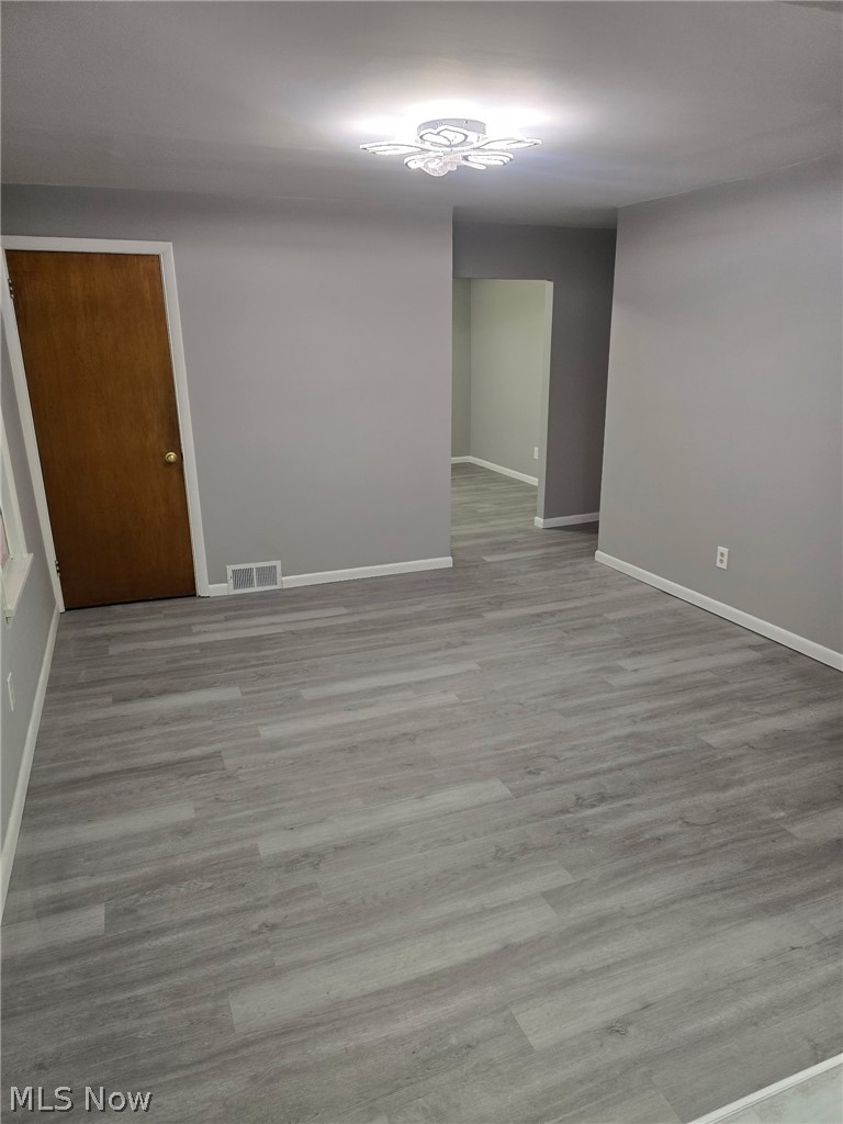 159 Piccadilly Street, Campbell, OH - Photo 5