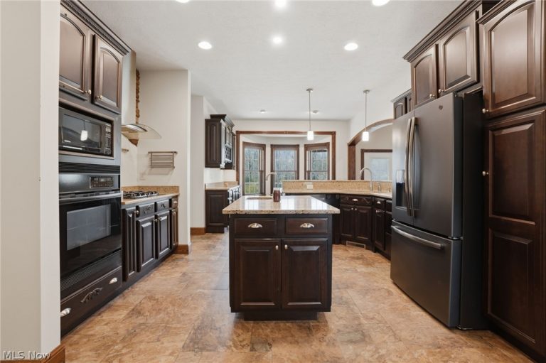 181 Margor Drive, Conneaut, OH - Photo 3