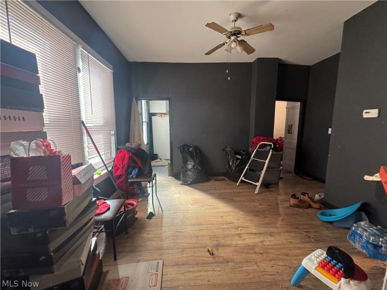 7916 Maryland Avenue, Cleveland, OH - Photo 6