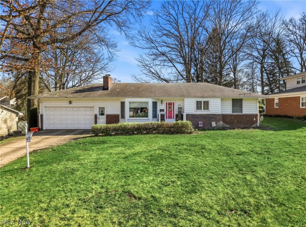 3337 Kingston Lane, Youngstown, OH