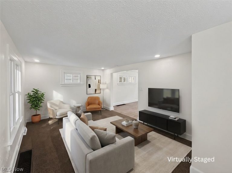 3235 94th Street, Cleveland, OH - Photo 2