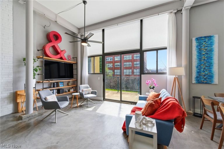 8205 Franklin Boulevard #3, Cleveland, OH - Photo 4