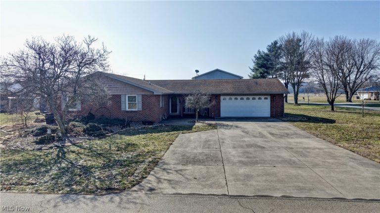 627 Chestnut Street, West Lafayette, OH, 43805