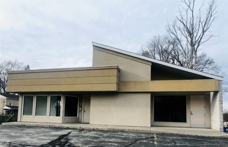 264 Liberty Street, Hubbard, OH, 44425