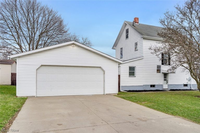 70 Glenellen Avenue, Youngstown, OH - Photo 4