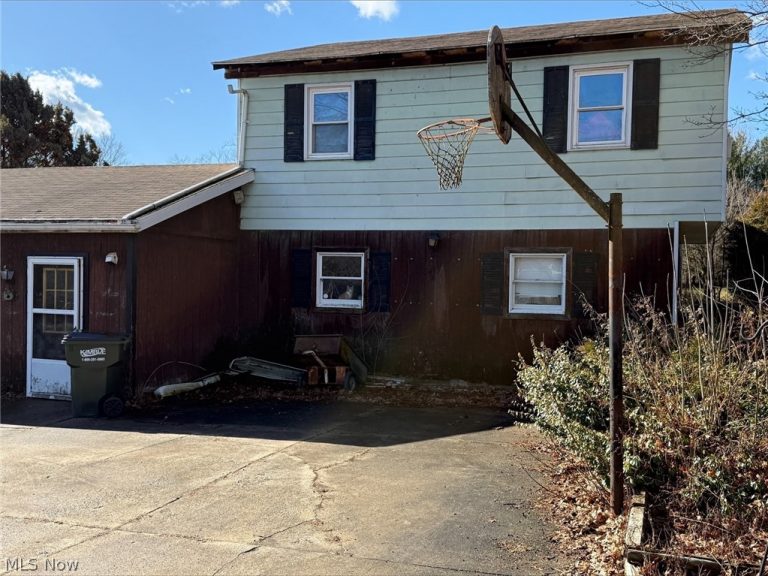 2454 Woodsdale Road, Salem, OH - Photo 3