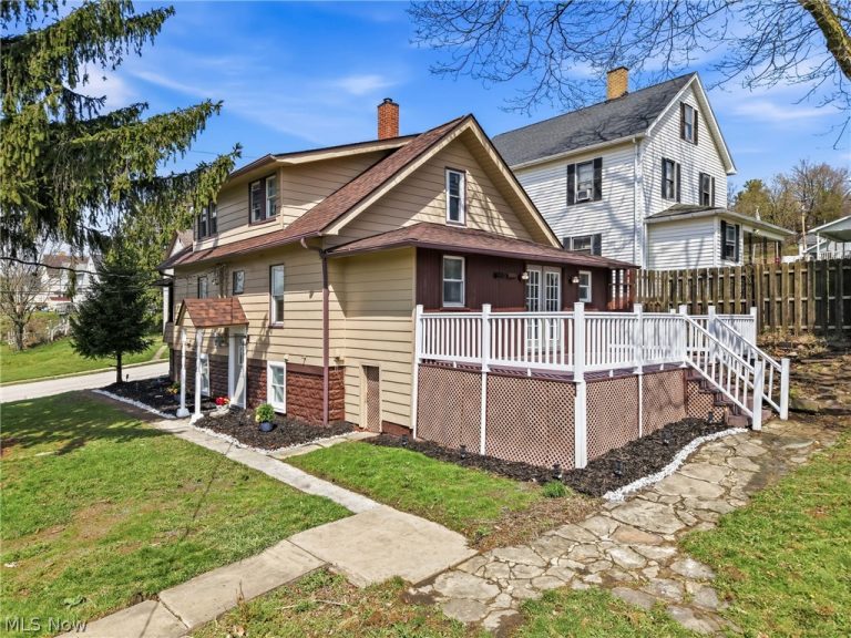 237 Watson Street, Lowellville, OH - Photo 4
