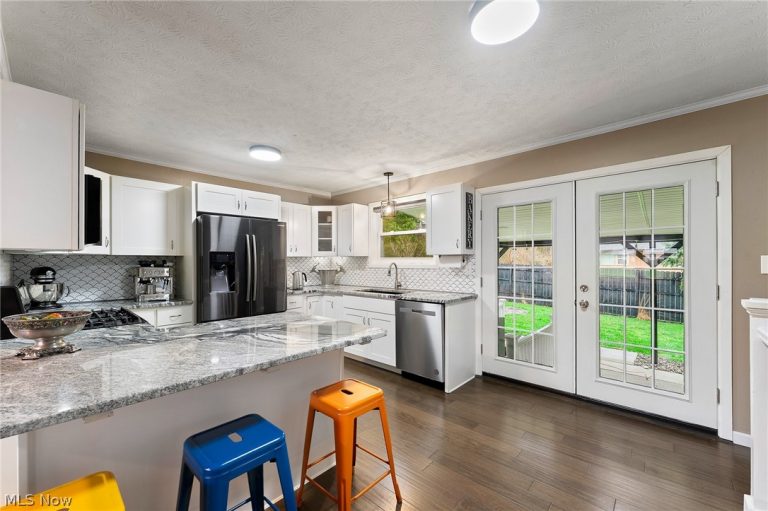 1363 Southeast Boulevard, Salem, OH - Photo 5