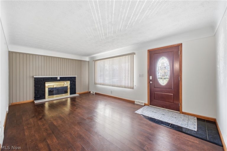 923 Kirwan Drive, Youngstown, OH - Photo 6
