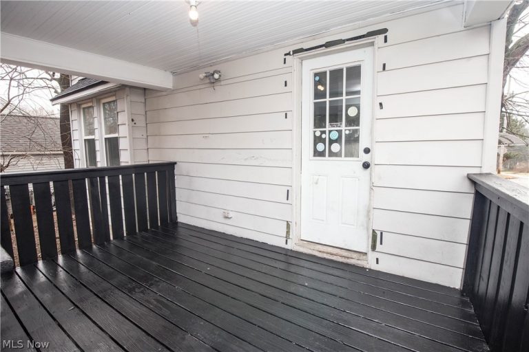 2462 Edwin Avenue, Akron, OH - Photo 4