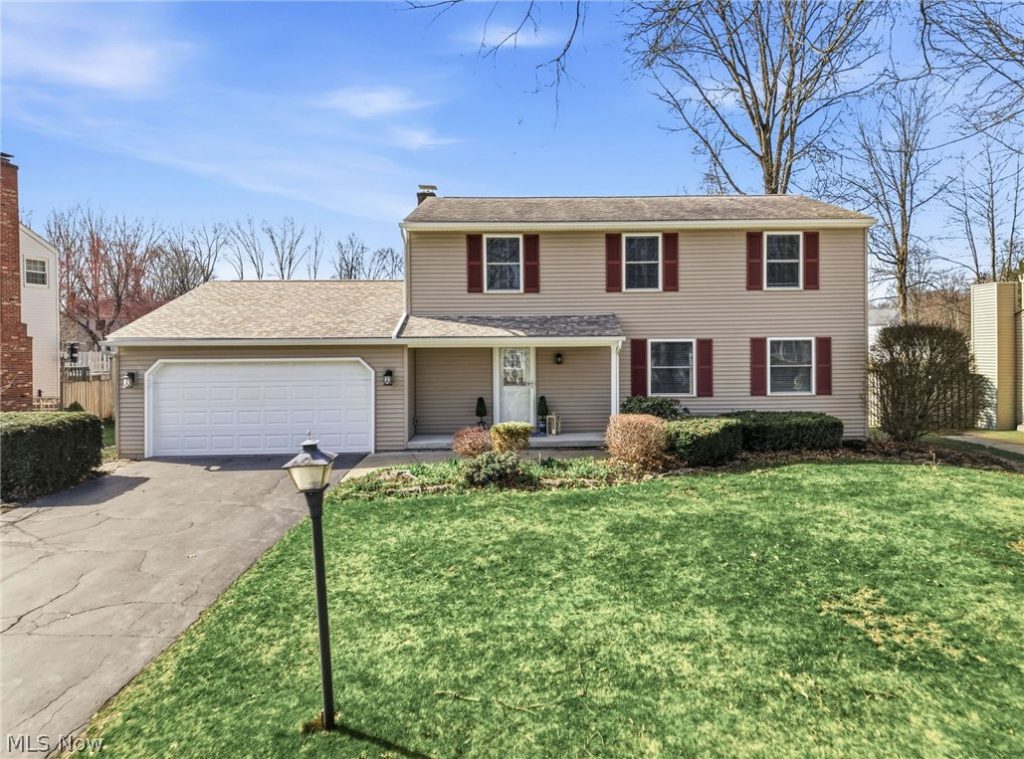 8984 Sherwood Drive, Warren, OH