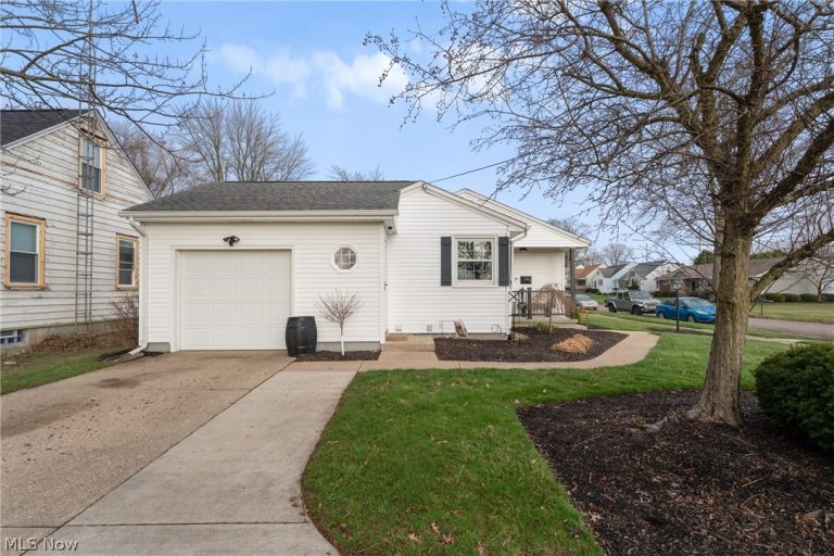 1006 Taggart Street, Massillon, OH - Photo 3