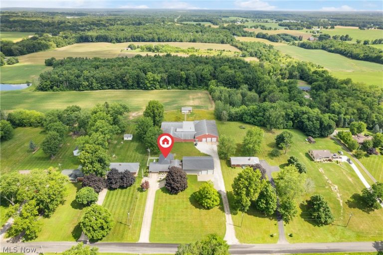 22840 Buck Road, Alliance, OH - Photo 3