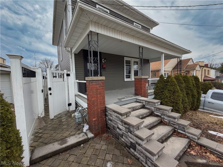 2012 Fairmont Avenue, Steubenville, OH - Photo 8