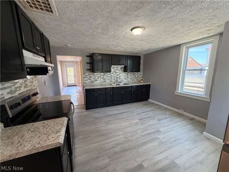 14849 Penford Street, North Lawrence, OH - Photo 6