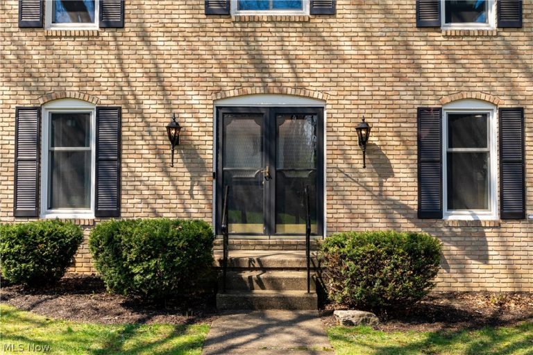 4705 Woodland Avenue, Canton, OH - Photo 3