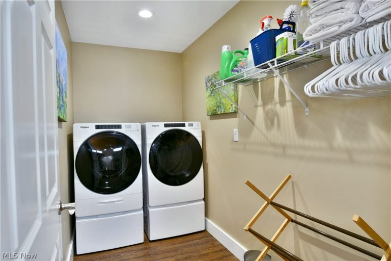 12 Bayview Circle, Cortland, OH - Photo 4