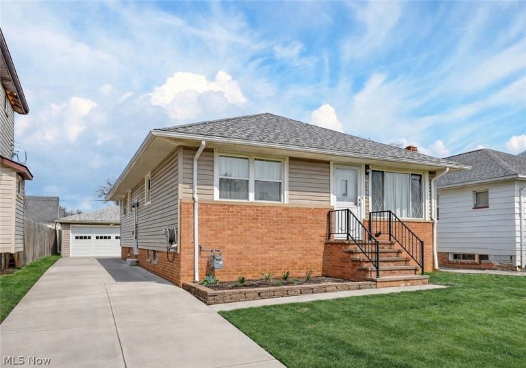 6010 Virginia Avenue, Parma, OH, 44130