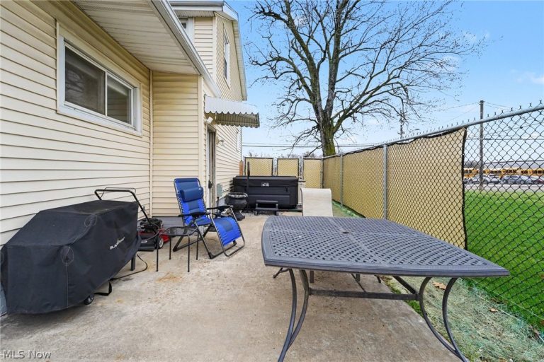 2007 Cleveland Avenue, Canton, OH - Photo 6