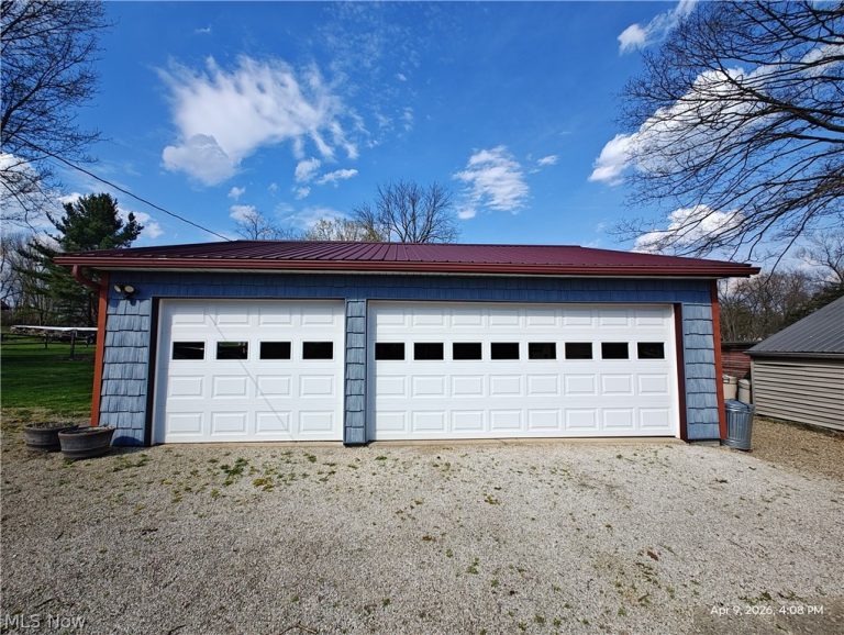 10875 Orrville Street, Massillon, OH - Photo 3