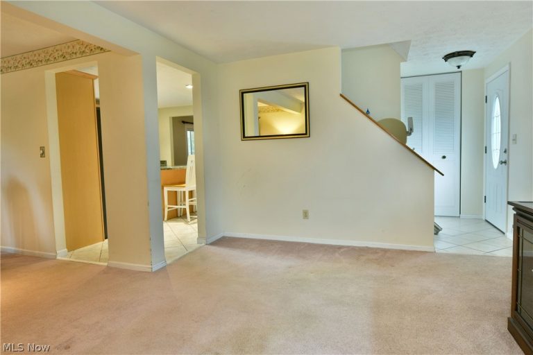 1756 Penny Lane, Youngstown, OH - Photo 6