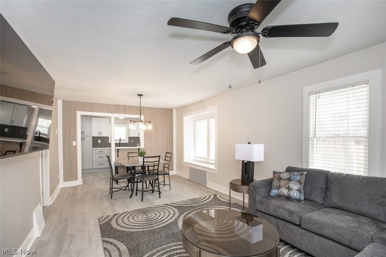 3782 Edgepark Drive, Akron, OH - Photo 5